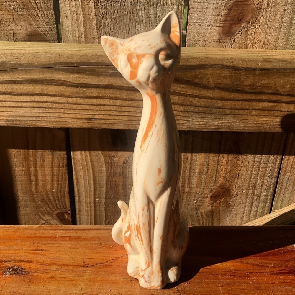 Alabama Clay Tall Sleek Cat Statuette Cream with Reddish Orange Swirls